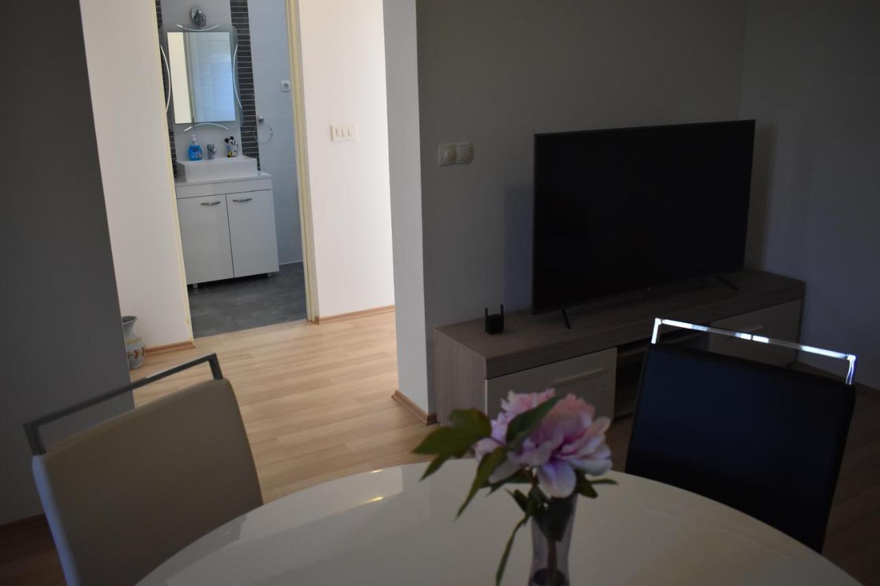 זאדאר Apartman Dodo מראה חיצוני תמונה