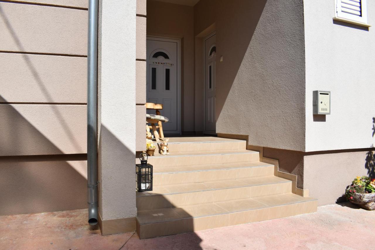 זאדאר Apartman Dodo מראה חיצוני תמונה