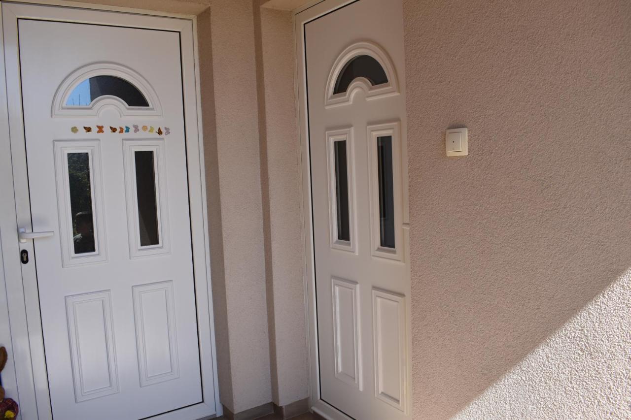 זאדאר Apartman Dodo מראה חיצוני תמונה