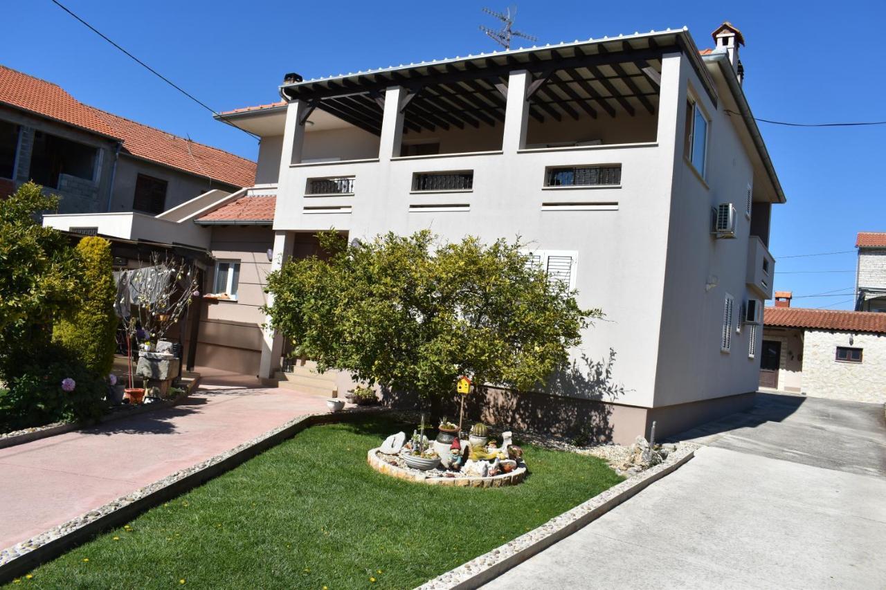 זאדאר Apartman Dodo מראה חיצוני תמונה